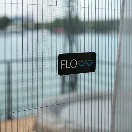 Flow Hotel 3*