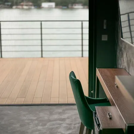 Flow Hotel 3*